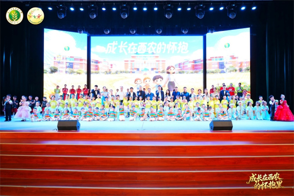 6 合影.jpg