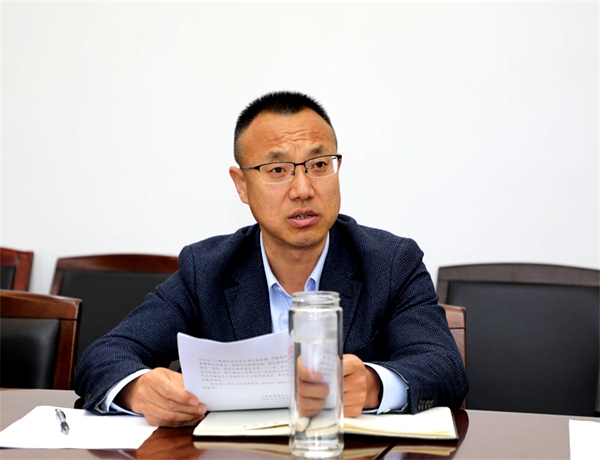 王力新.jpg