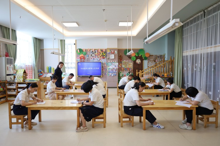 幼儿园开展2026年教职工专业技能比武及岗位竞聘工作