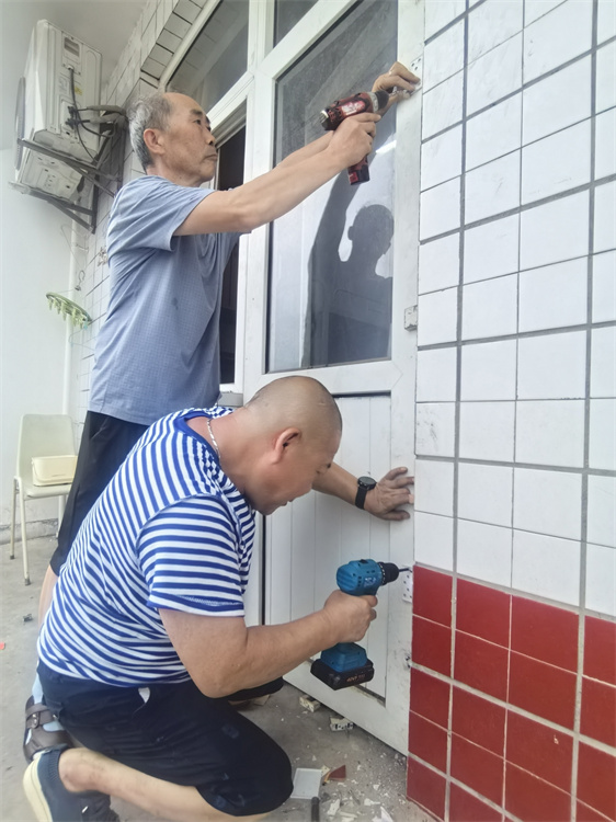 新生宿舍检修 (3).jpg