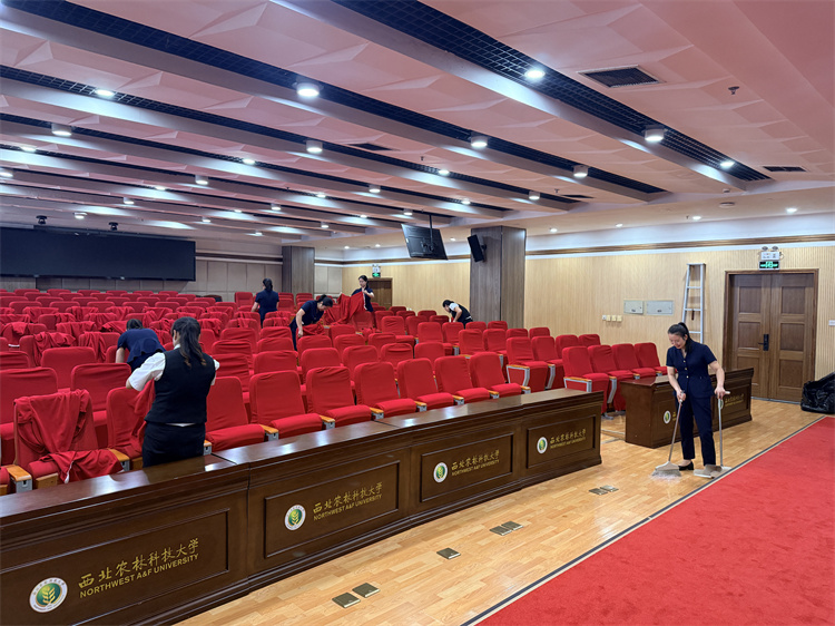 8.整理会议室.jpg