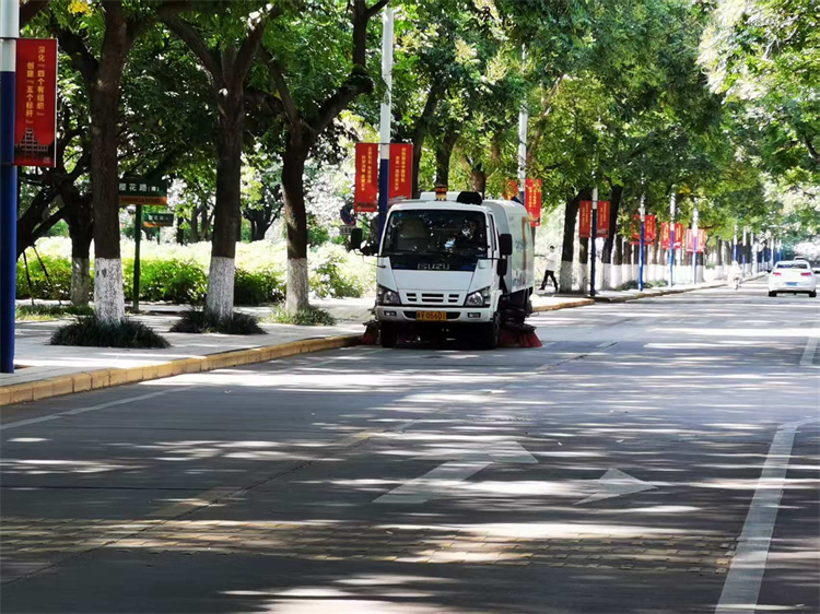 9.道路清扫.jpg