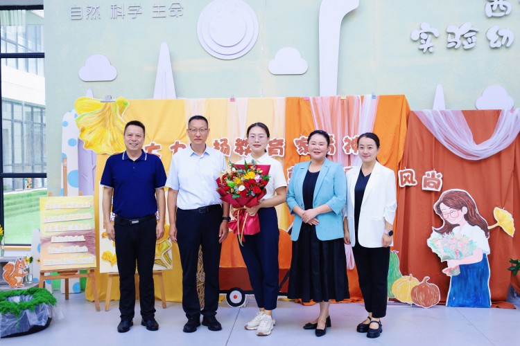 孙马副校长慰问幼儿园教师.jpg