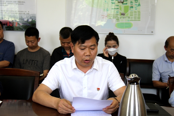 86ba845b73194bf5b8a0829add1d31f4.jpg 毛书记1.JPG