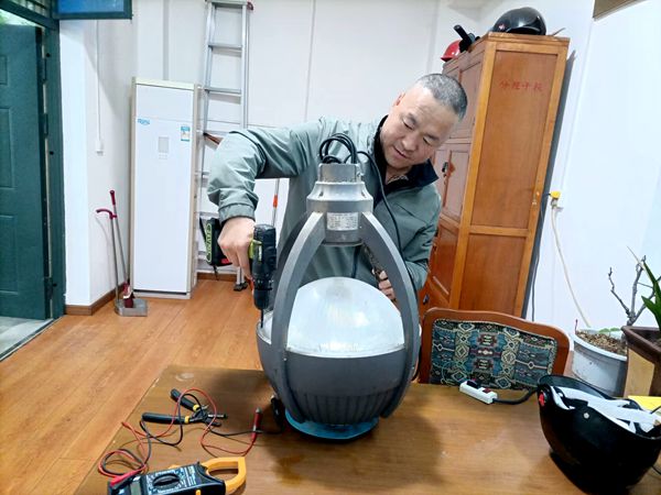 d47ed41199284b7aa9650ccd276efa5d.jpg 席维修.jpg