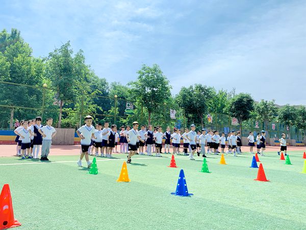 b1a74ff5a370436086ad92b6dd44af3a.jpg 操场游戏体验4_副本.jpg