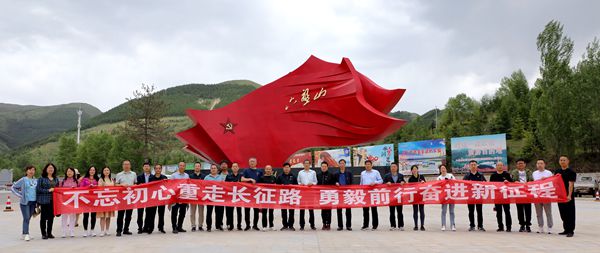 d8bd28a2f83e4b7e8f2070922c812f94.jpg 8B0A7510_副本.jpg