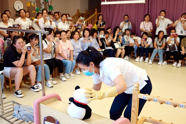 a7344763f13b48fd84030ec596b616ac.jpg 6理论实操演示_副本.jpg